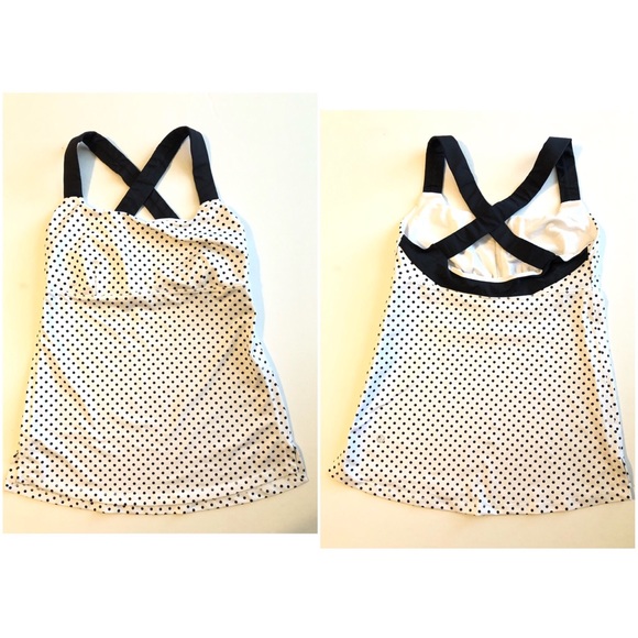 Lululemon track and train tank size 2 - Picture 4 of 8